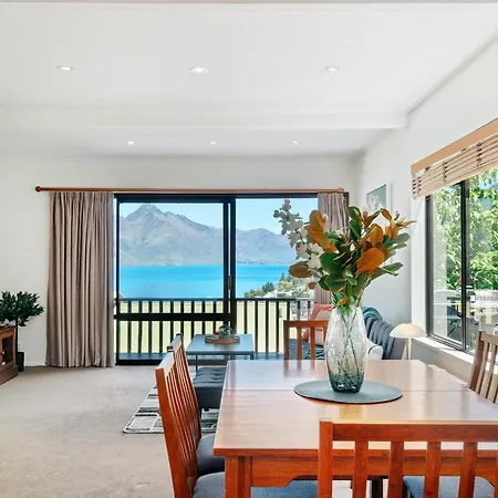 Town Centre Location With Stunning View - Unit 1 Apartment Queenstown Exterior photo