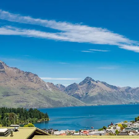 Town Centre Location With Stunning View - Unit 1 Apartment Queenstown Exterior photo